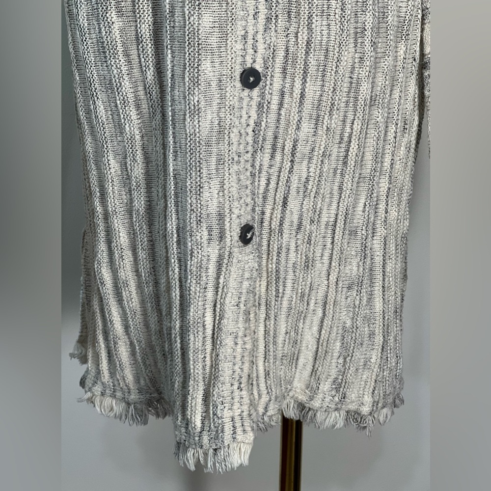 J.Jill Cream Cotton Grey Button Back Sweater With Fringe Tunic Size Medium - Picture 6 of 12